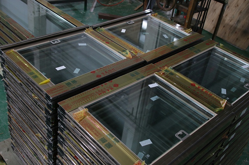 佛山鋁合金門窗哪家好？門窗十大品牌樓上樓高端門窗的優(yōu)勢在哪里？