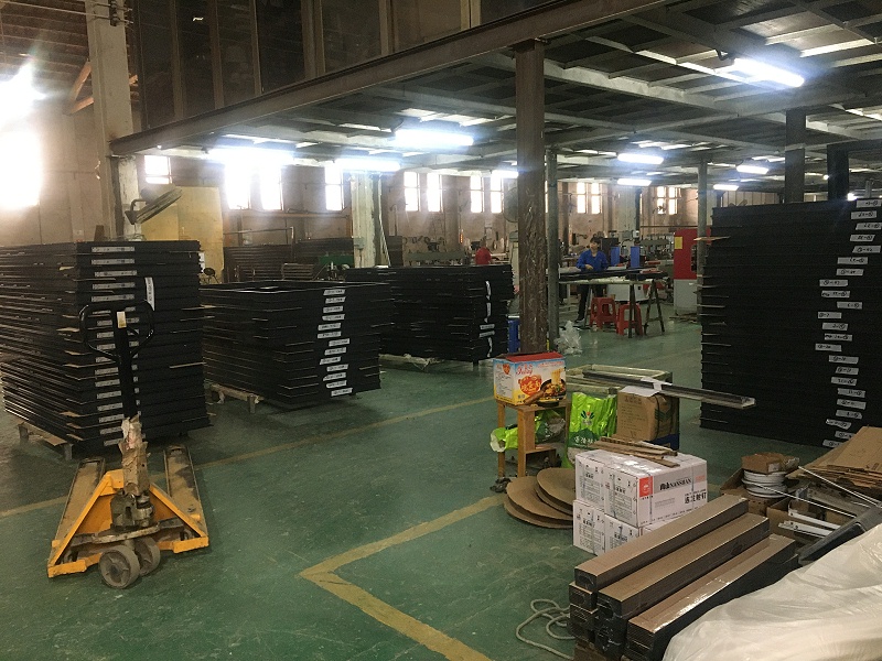 鋁合金門窗10大品牌廠家該如何在門窗市場中占據(jù)有利的市場地位？