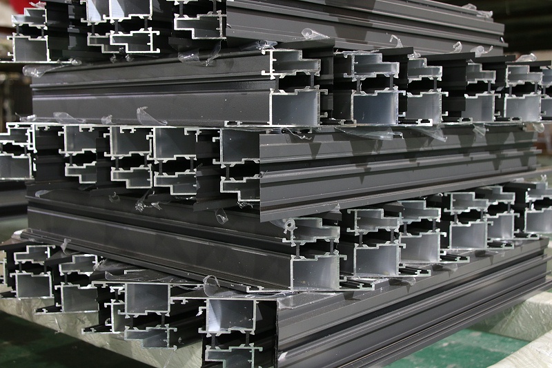 樓上樓高端門(mén)窗-樓上樓門(mén)窗怎么樣？可以定制鋁門(mén)窗嗎？