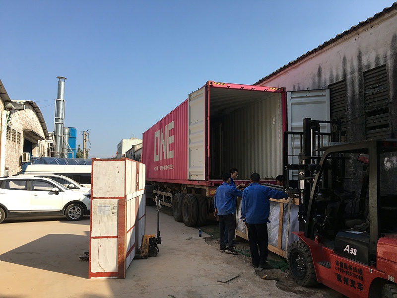 私家別墅豪宅定制的高端鋁合金門(mén)窗即將被送出國(guó)！