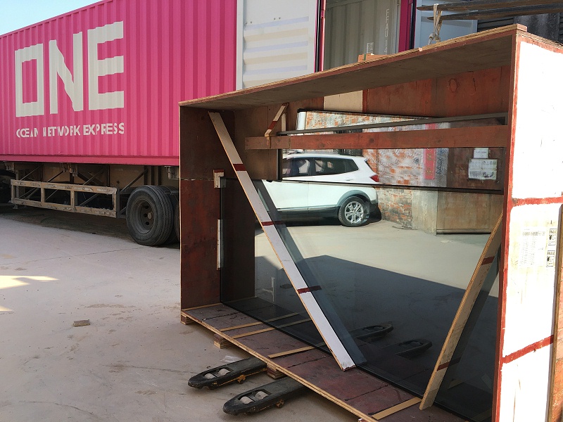 私家別墅豪宅定制的高端鋁合金門(mén)窗即將被送出國(guó)！