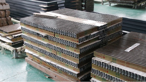 【樓上樓門窗】工程門窗配套性,不懂門窗工程的發(fā)包方都在看！