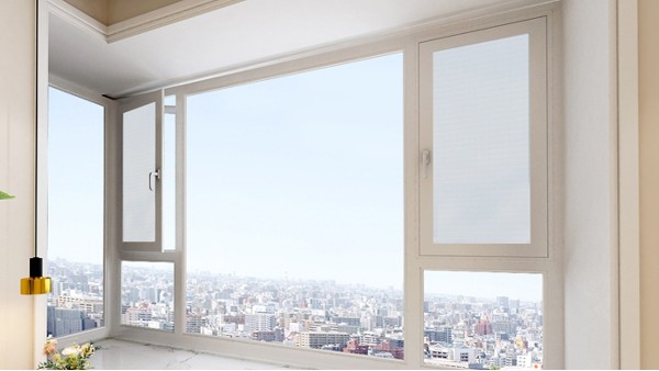 多雨季節(jié)，選擇樓上樓高端門窗，建筑不需“潮流”！