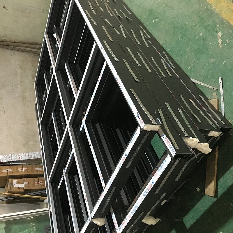 有了樓上樓這款高端鋁合金門窗，每晚都是平安夜！