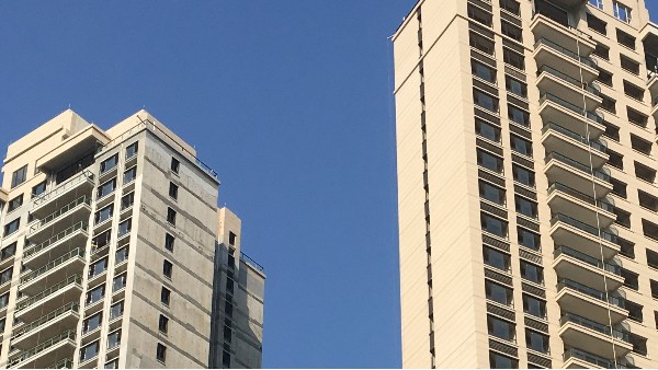 工程門窗如何實現(xiàn)規(guī)?；亩ㄖ粕a(chǎn)?樓上樓有妙招!